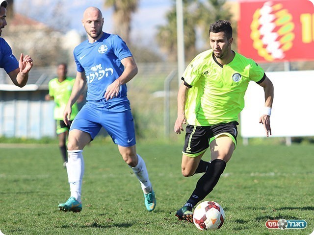 הביך את ההגנה של בית שאן. חן ידען (עודד חסין)